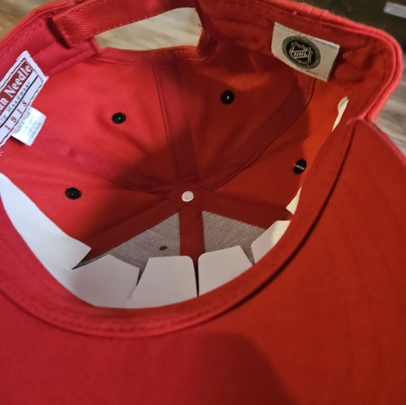 Ottawa Senators nhl nwt cap - Picture 3 of 5